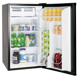 Шкаф холодильный Cooleq TBC-90S(C2730)