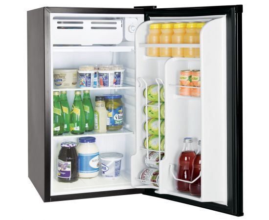 Шкаф холодильный Cooleq TBC-90S(C2730)